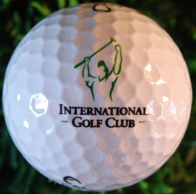 International GC, Aurora, ON